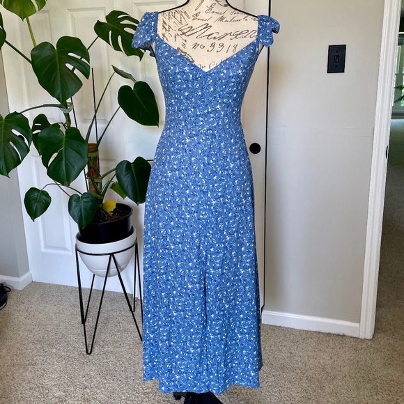 Reformation Baxley midi dress - Picture 2 of 11